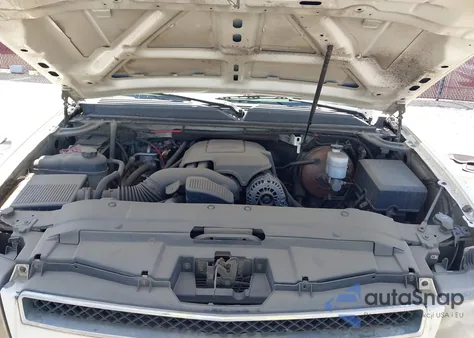 2008 Chevrolet Tahoe Ltz z USA, uszkodzony, nr VIN 1GNFC13028R229605